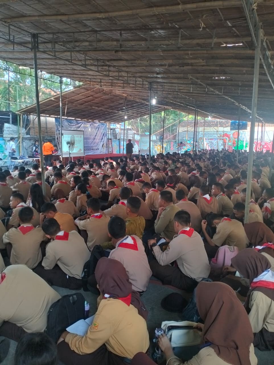 gambar berita